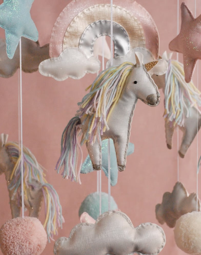 Móvil MrFox magia de unicornios