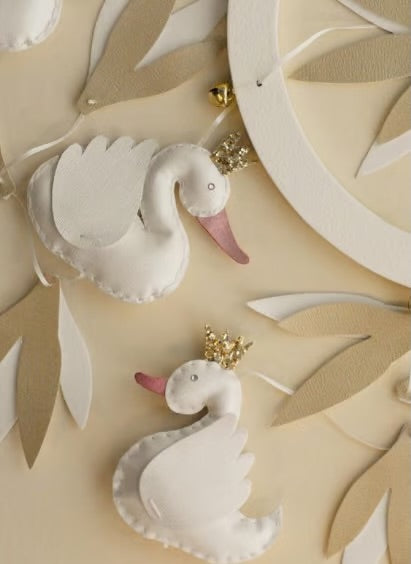 Móvil Mrfox sueño de cisnes