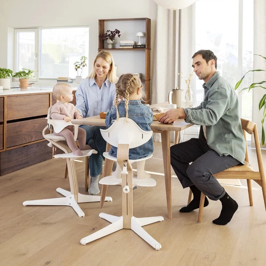 Silla Stokke Nomi Natural Blanco