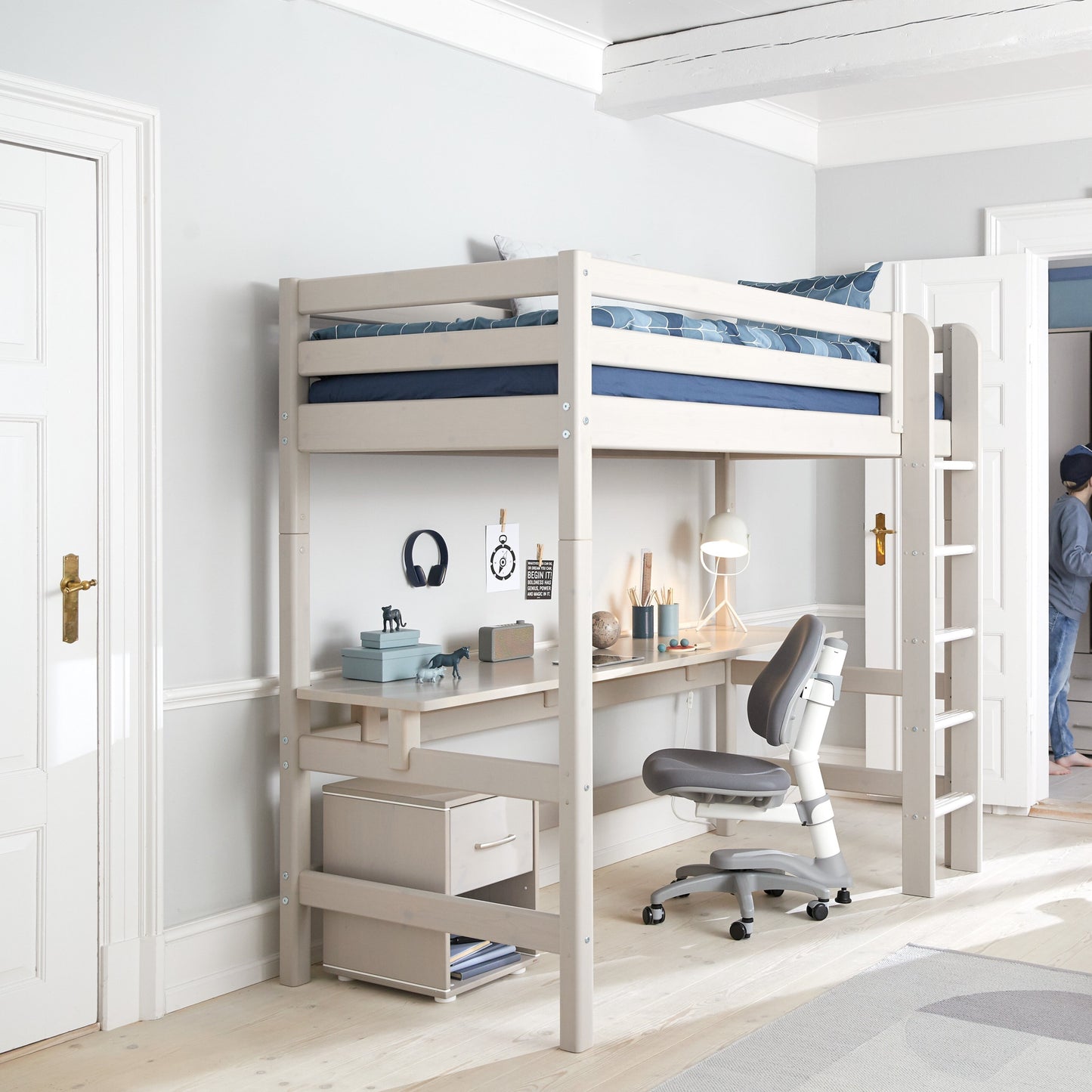 Cama Alta Flexa Classic Con Escritorio Largo Y Escalera Recta