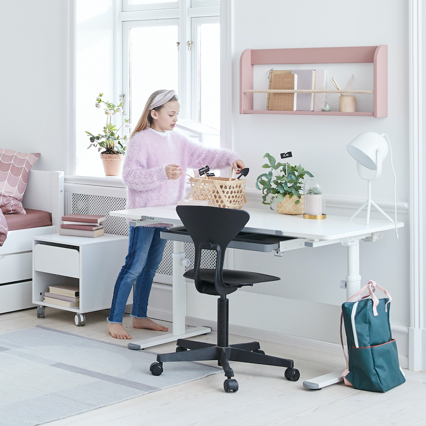 Escritorio EVO, metalico con altura e inclinacion ajustable