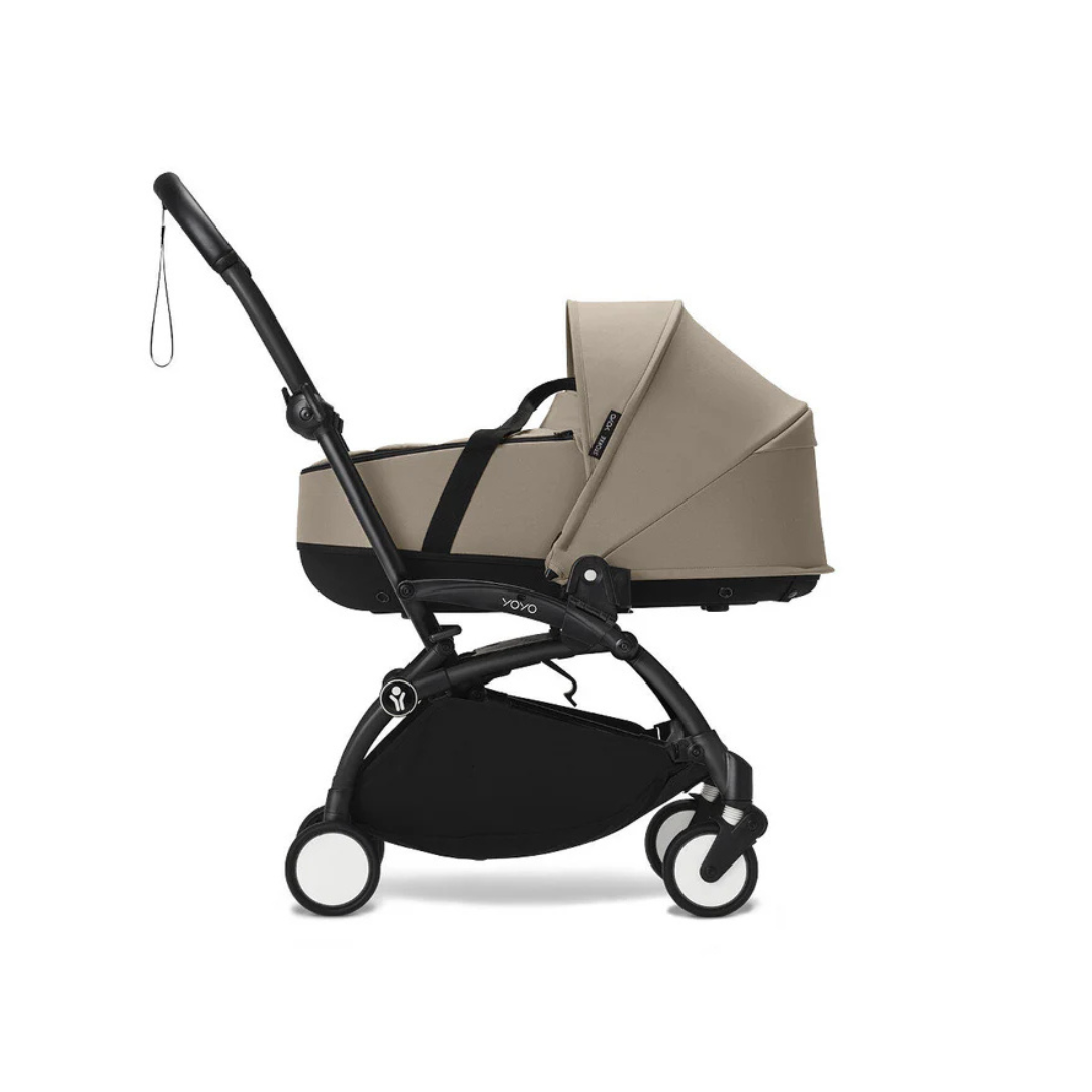 Combo Coche STOKKE™ YOYO³ 6+ Negro/Taupe+ CAPAZO