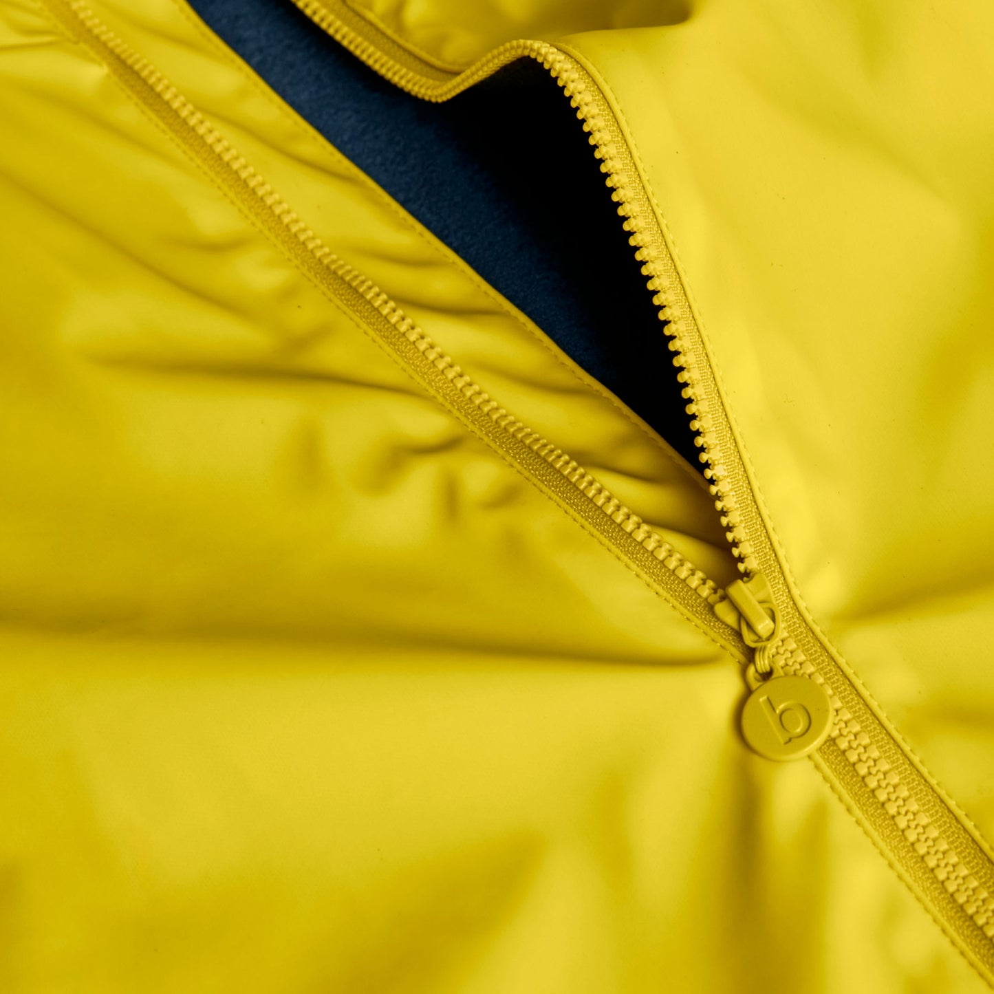 Impermeable con capucha Tigre Amarillo