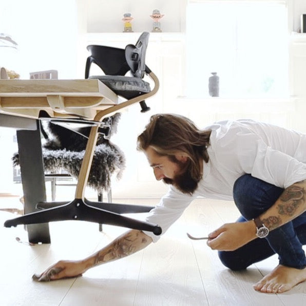 Silla Stokke Nomi Natural Gris