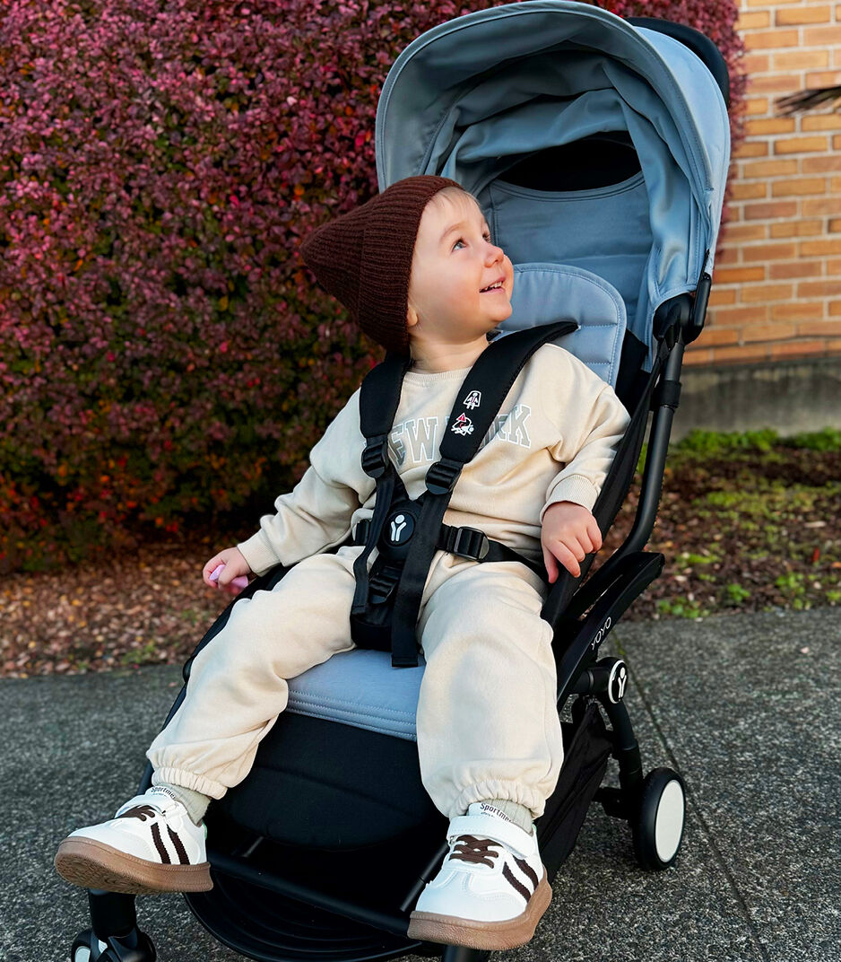Coche Stokke® YOYO³ 6+ Negro/Aqua