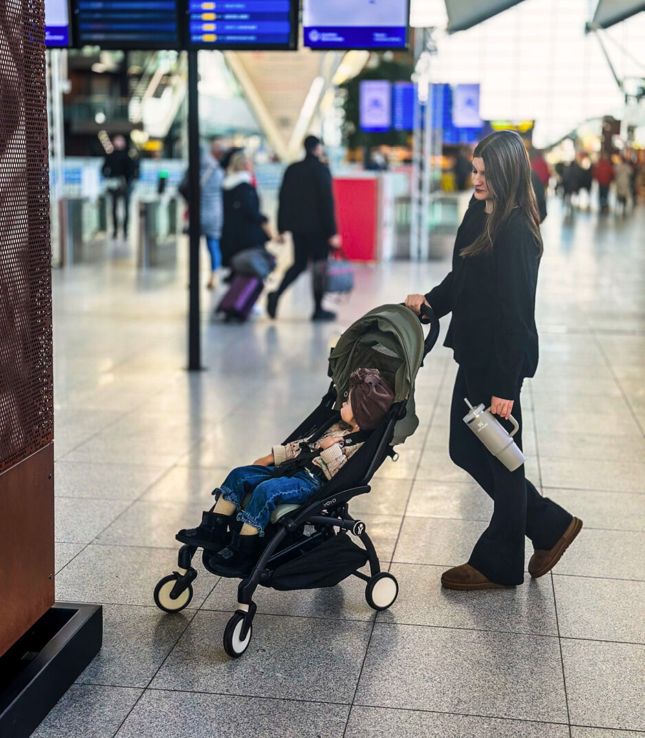 Coche Stokke® YOYO³ 6+ Negro/Olive