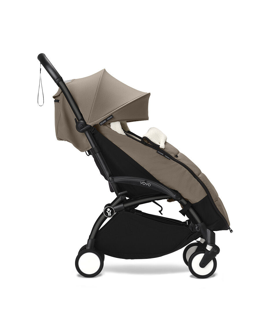 Coche Stokke® YOYO³ 6+ Negro/Taupe